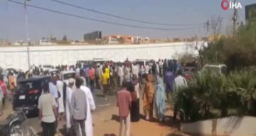 Sudan Başbakanının konvoyuna bomba yüklü araçla saldırı