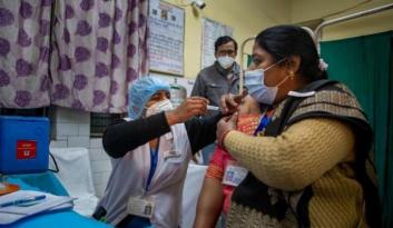En büyük aşı üreticisi Hindistan’ın aşıları tükeniyor